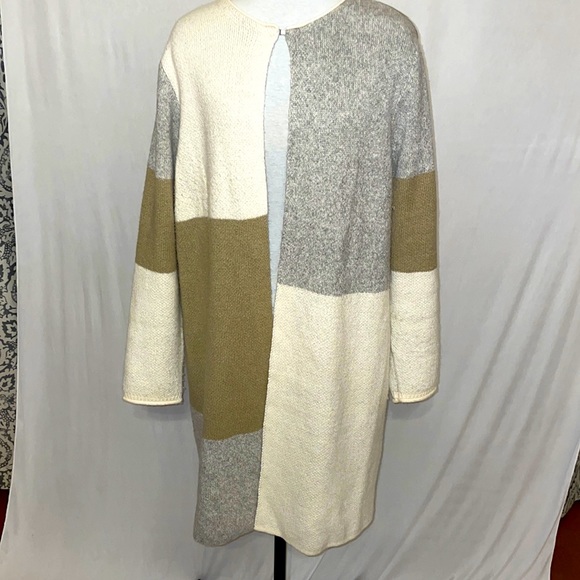 CJ Banks Duster - Picture 2 of 7